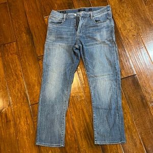 Men’s Lucky Brand Jeans, 410 Athletic Slim, great condition!